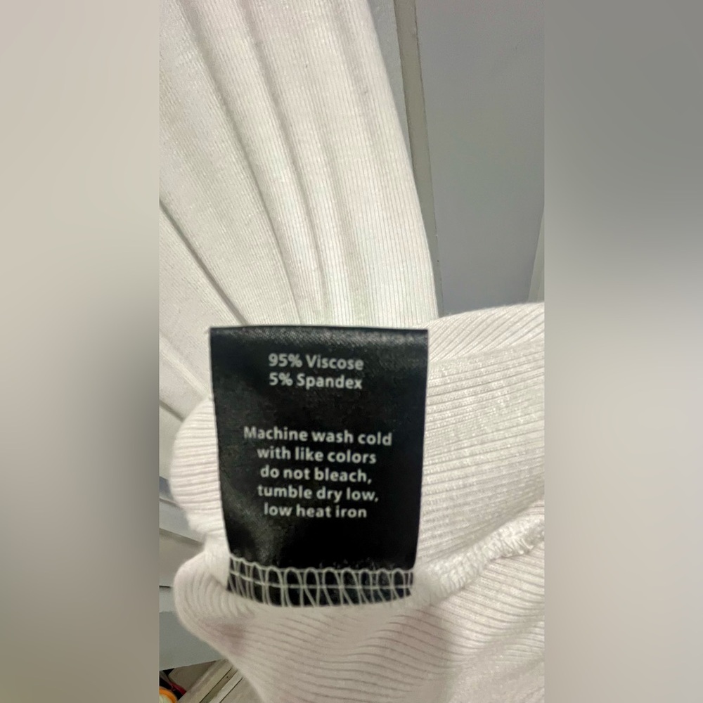American Tall Turtleneck 🤍 - Picture 13 of 14